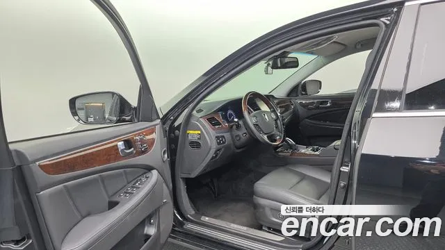 Hyundai Equus 2014 — фото 11