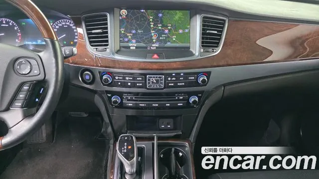Hyundai Equus 2014 — фото 15
