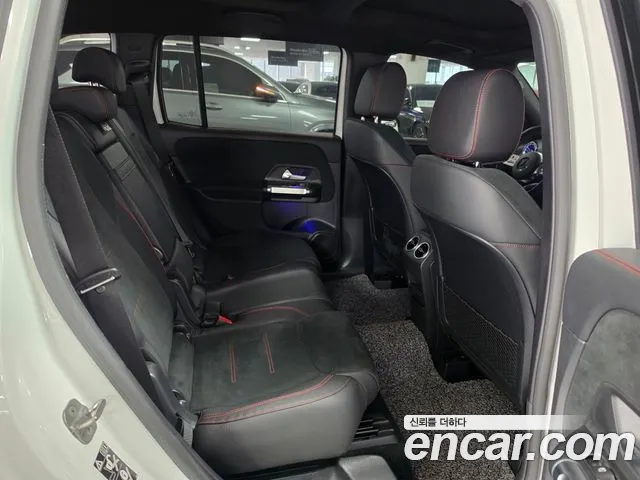 Mercedes-Benz GLB-Class 2023 — фото 13