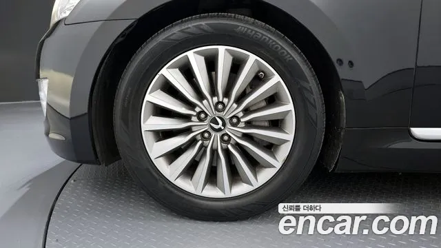 Hyundai Equus 2015 — фото 5
