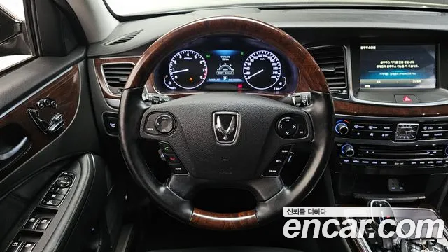 Hyundai Equus 2015 — фото 19