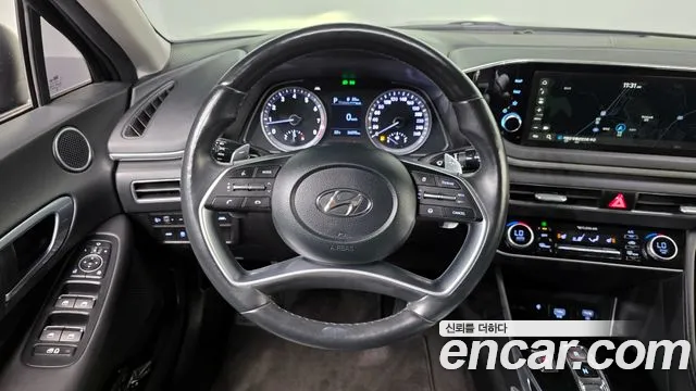Hyundai Sonata 2021 — фото 19