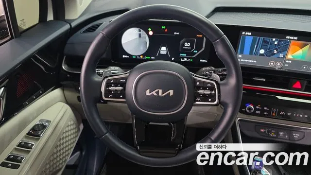 Kia Canival 2025 — фото 19