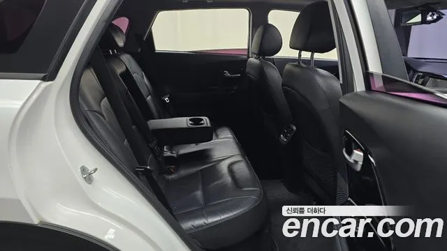 Kia Niro 2017 — фото 17