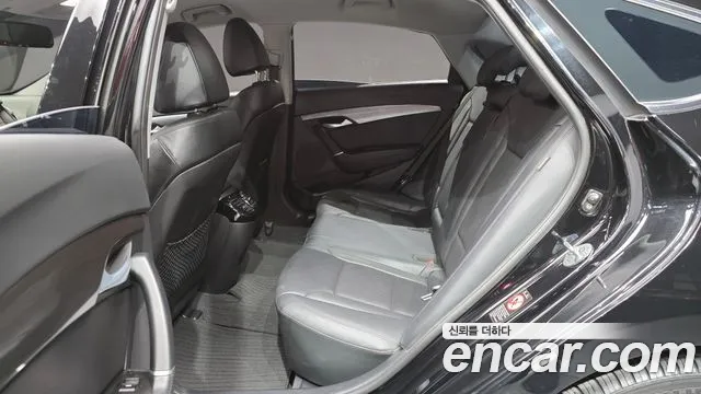 Hyundai i40 2016 — фото 12