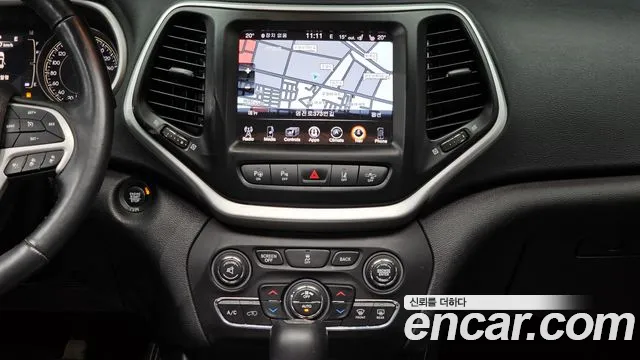 Jeep Cherokee 2018 — фото 13