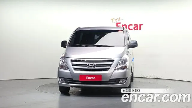 Hyundai Starex 2017 — фото 3
