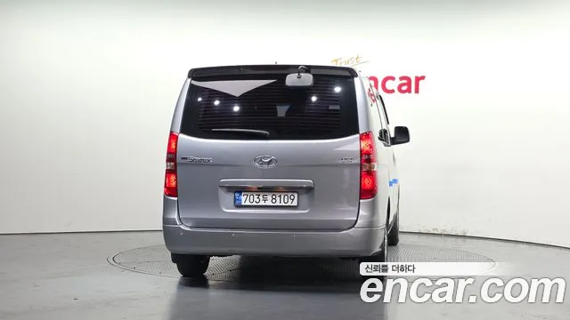 Hyundai Starex 2017 — фото 4