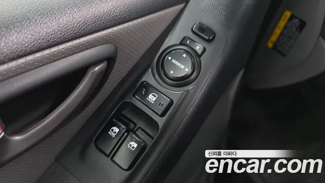 Hyundai Starex 2017 — фото 19