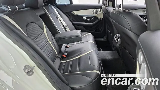 Mercedes-Benz C-Class 2017 — фото 18