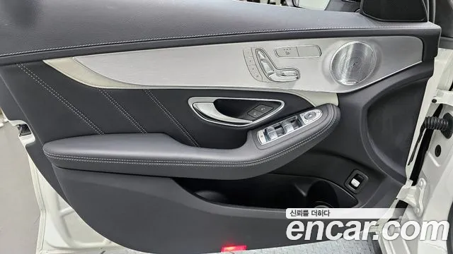 Mercedes-Benz C-Class 2017 — фото 14