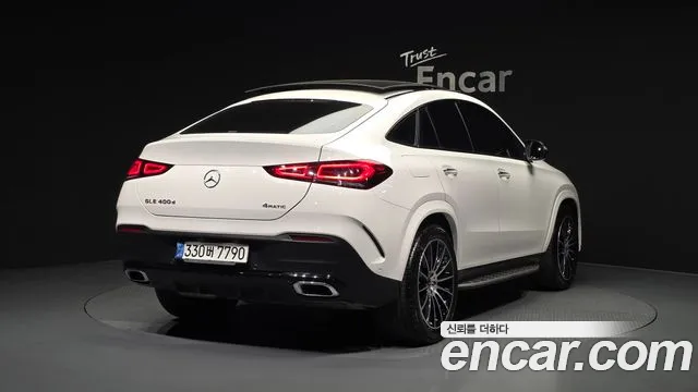 Mercedes-Benz GLE-Class 2022 — фото 2
