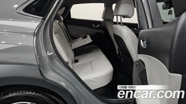 Hyundai Kona 2022 — фото 17