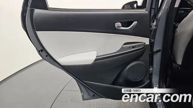 Hyundai Kona 2022 — фото 15