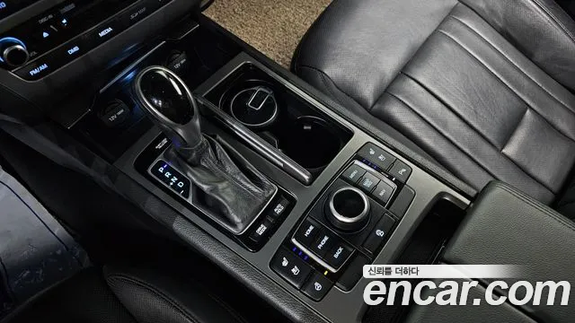 Hyundai Genesis 2015 — фото 12