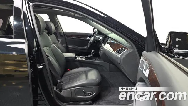 Hyundai Genesis 2016 — фото 11