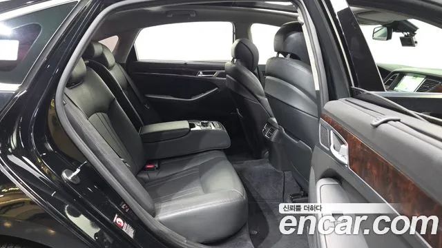Hyundai Genesis 2016 — фото 12