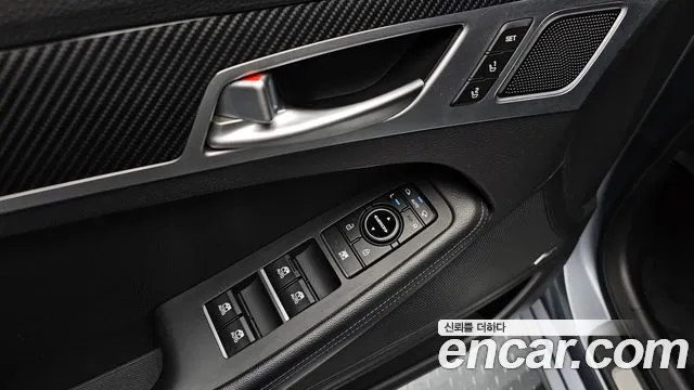 Hyundai Genesis 2014 — фото 16