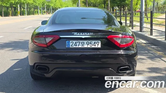 Maserati GranTurismo 2015 — фото 4