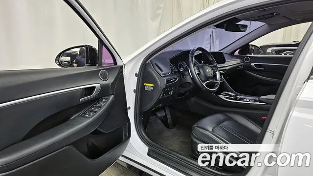 Hyundai Sonata 2020 — фото 13