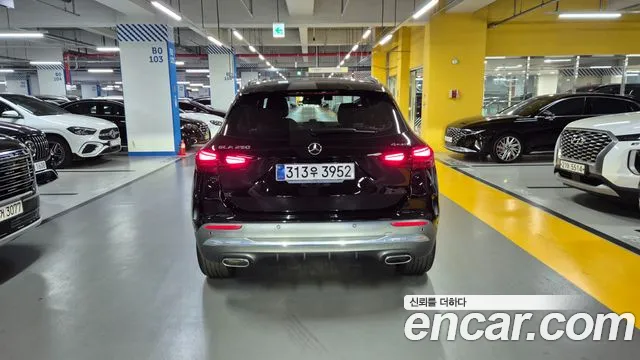 Mercedes-Benz GLA-Class 2026 — фото 4