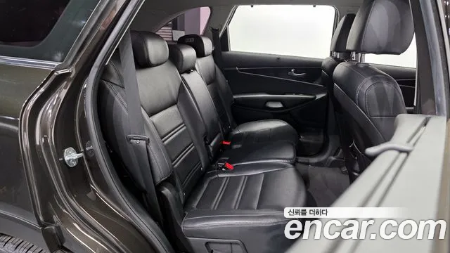 Kia Sorento 2018 — фото 12
