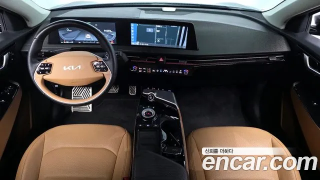 Kia EV6 2023 — фото 10