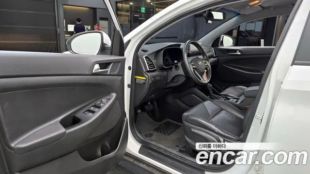 Hyundai Tucson 2020 — фото 10