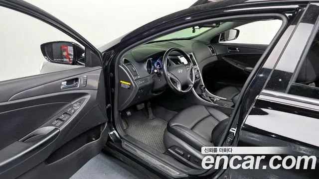Hyundai Sonata 2014 — фото 10