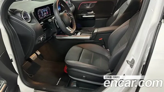 Mercedes-Benz GLA-Class 2026 — фото 10