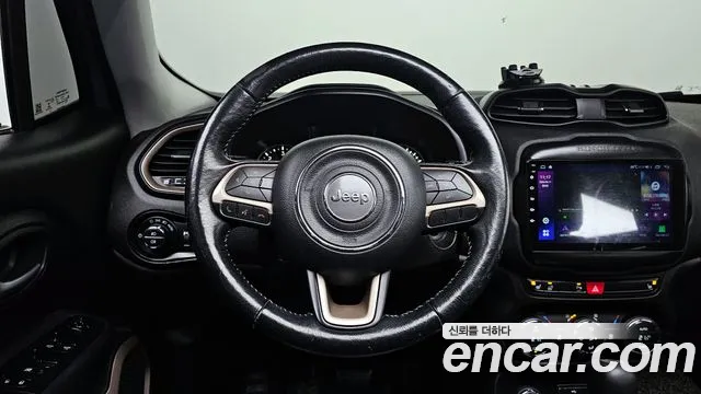 Jeep Renegade 2017 — фото 19