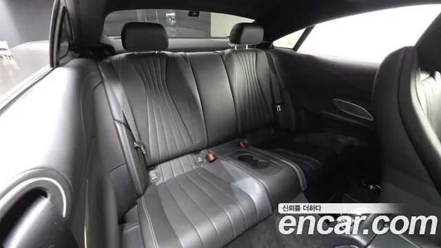 Mercedes-Benz E-Class 2021 — фото 17