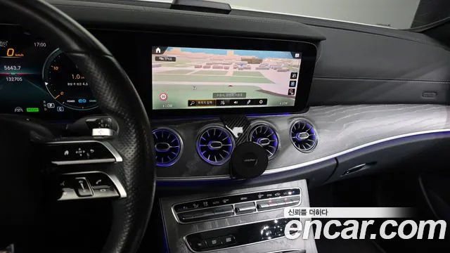 Mercedes-Benz E-Class 2021 — фото 19