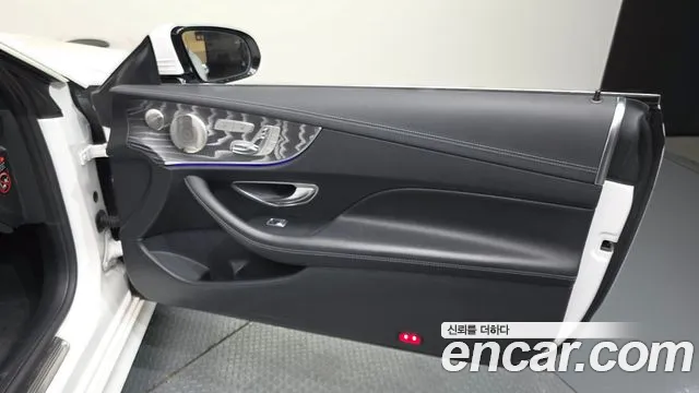 Mercedes-Benz E-Class 2021 — фото 14