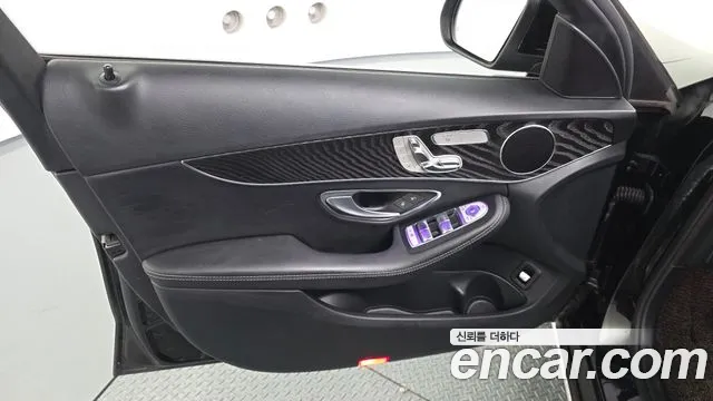 Mercedes-Benz C-Class 2019 — фото 13