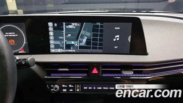 Kia EV6 2023 — фото 14