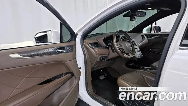 Lincoln MKC 2018 — фото 13