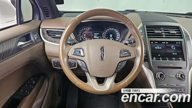 Lincoln MKC 2018 — фото 19