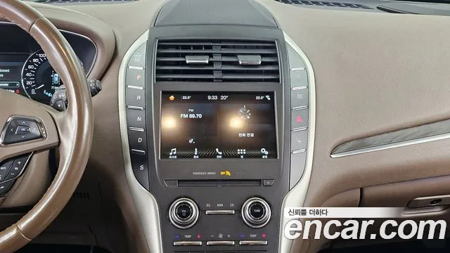 Lincoln MKC 2018 — фото 20