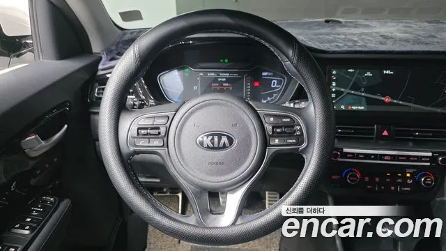 Kia Niro 2021 — фото 20