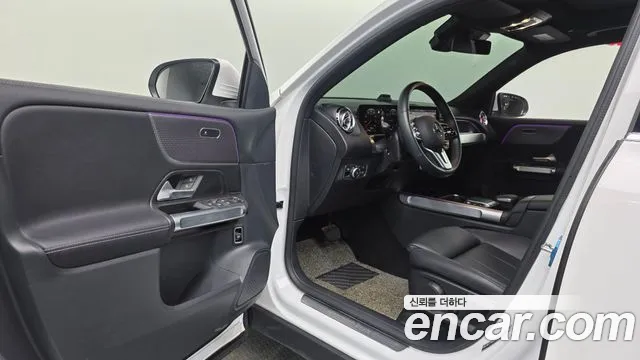 Mercedes-Benz GLB-Class 2022 — фото 13