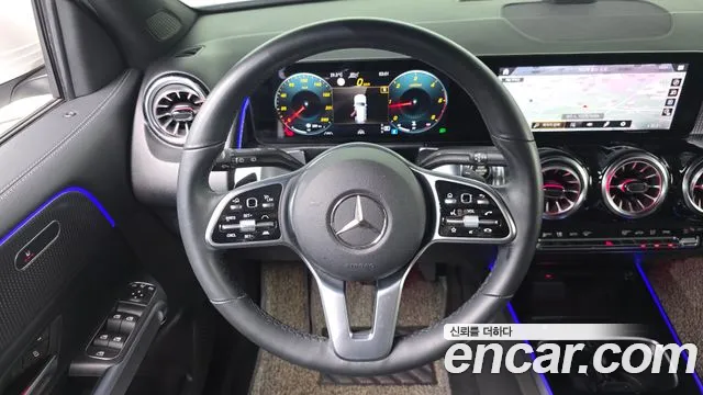 Mercedes-Benz GLB-Class 2022 — фото 19