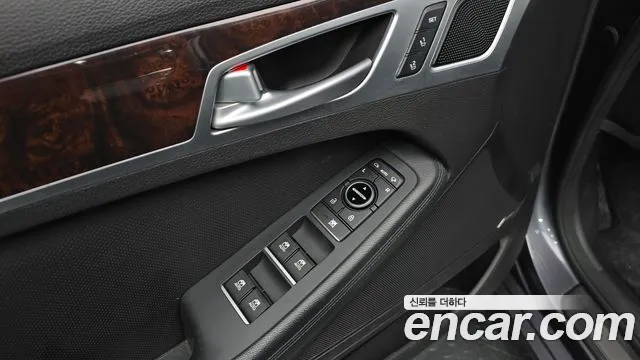 Hyundai Genesis 2016 — фото 15