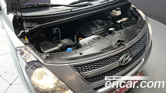Hyundai Starex 2015 — фото 6