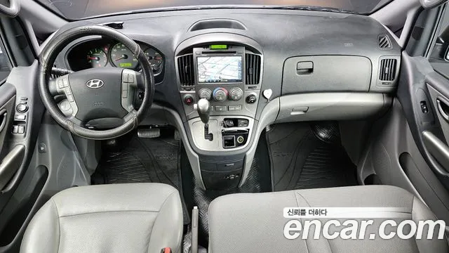 Hyundai Starex 2015 — фото 7