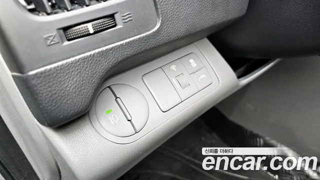 Hyundai Starex 2015 — фото 18