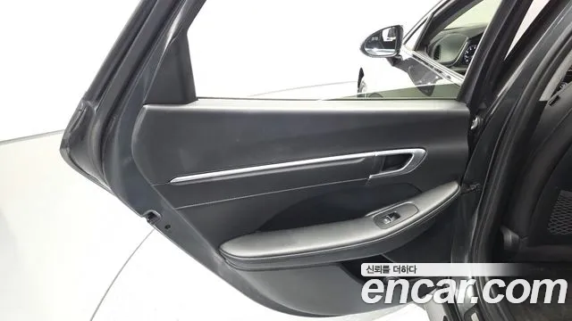 Hyundai Sonata 2022 — фото 15