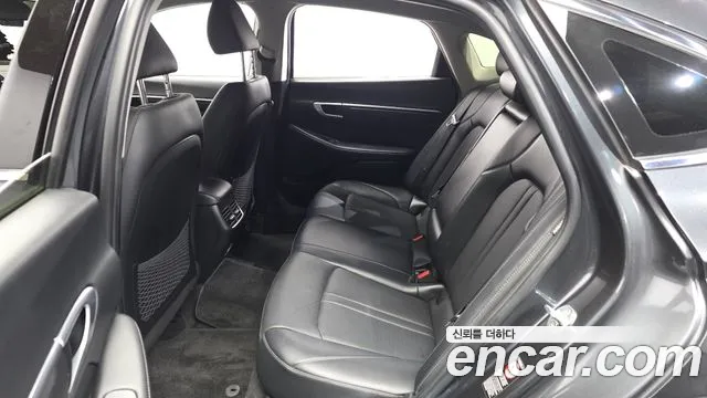 Hyundai Sonata 2022 — фото 16