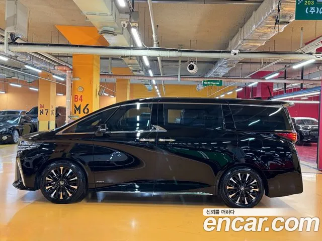 Toyota Alphard 2024 — фото 3