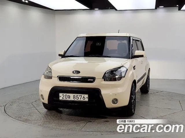 Kia Soul 2011 — фото 2